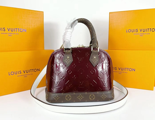 ルイヴィトンバッグ正面デザイン